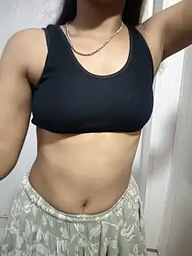 Snapshot of Baby_girl67 chatting on 10/07/25, 04:37 Baby girl67 online show from 10/07/25, 04:37