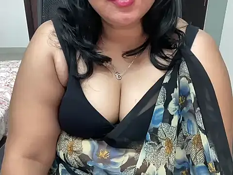 divya-jannu online show from 07/29/26, 10:19