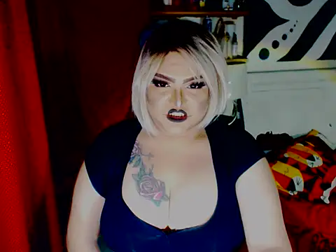 Snapshot of misstresbigcockXXp chatting on 09/19/25, 04:25 misstresbigcockXXp online show from 09/19/25, 04:25