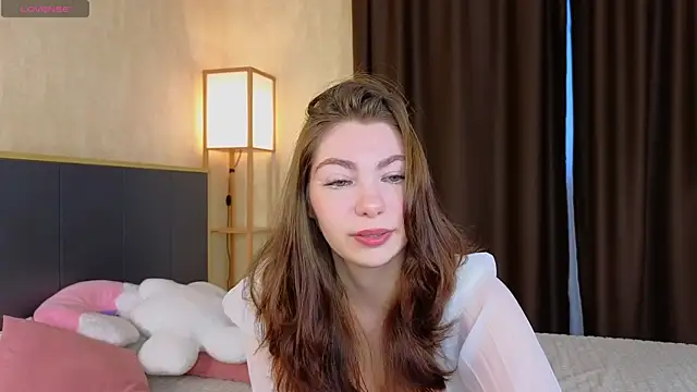 EmilyZortea online show from 09/21/25, 08:49