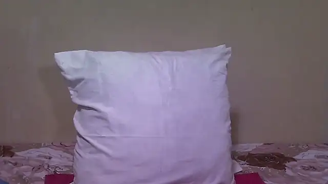 GAIGANTICBOOBS online show from 07/04/26, 02:40