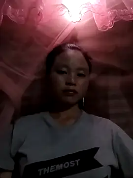 Snapshot of clara-cute chatting on 09/24/25, 12:30 clara-cute online show from 09/24/25, 12:30