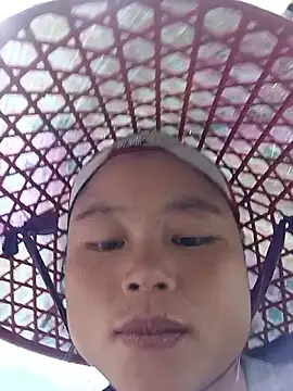 Snapshot of clara-cute chatting on 09/28/25, 01:33 clara-cute online show from 09/28/25, 01:33