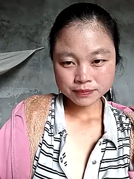 Snapshot of clara-cute chatting on 09/29/25, 04:50 clara-cute online show from 09/29/25, 04:50