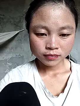 Snapshot of clara-cute chatting on 10/03/25, 04:42 clara-cute online show from 10/03/25, 04:42