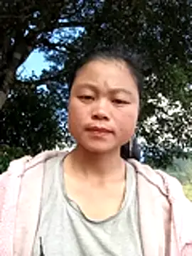 Snapshot of clara-cute chatting on 10/17/25, 12:36 clara-cute online show from 10/17/25, 12:36