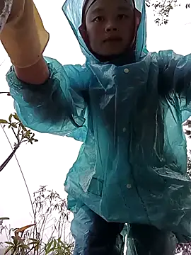 Snapshot of clara-cute chatting on 11/04/25, 12:21 clara-cute online show from 11/04/25, 12:21