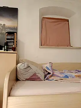 Snapshot of Casianantoonnio chatting on 10/27/25, 01:59 Casianantoonnio online show from 10/27/25, 01:59