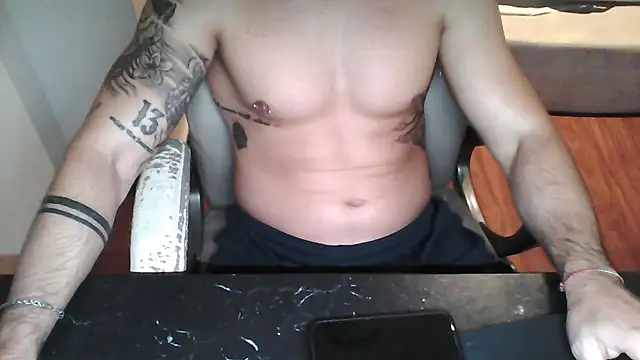 Snapshot of yourfantasy777 chatting on 10/06/25, 07:11 yourfantasy777 online show from 10/06/25, 07:11