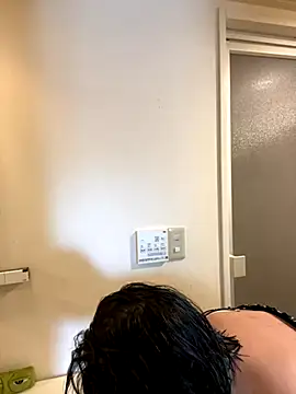 Snapshot of 7_hazime chatting on 10/17/25, 01:42 7 hazime online show from 10/17/25, 01:42