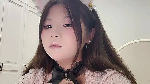 Sweet-shanshan online show from 09/23/25, 07:00