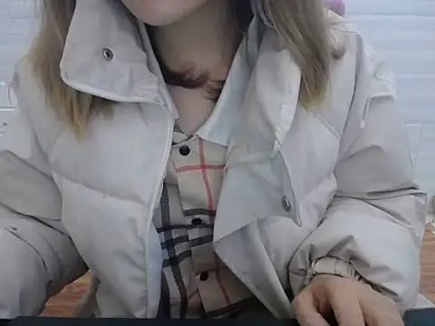 Snapshot of Hannie_26 chatting on 11/03/25, 01:23 Hannie 26 online show from 11/03/25, 01:23