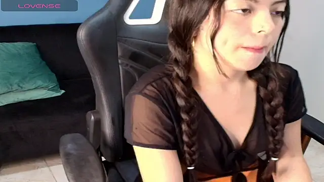 Johanna Angel  online show from 10/09/25, 03:59