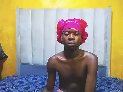 SexyBear012 online show from 09/22/25, 12:40