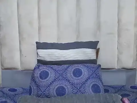 SexyBear012 online show from 09/28/25, 07:30