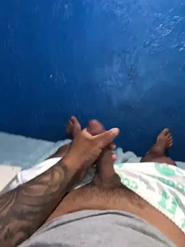 Alangostoso092 online show from 11/01/25, 06:21