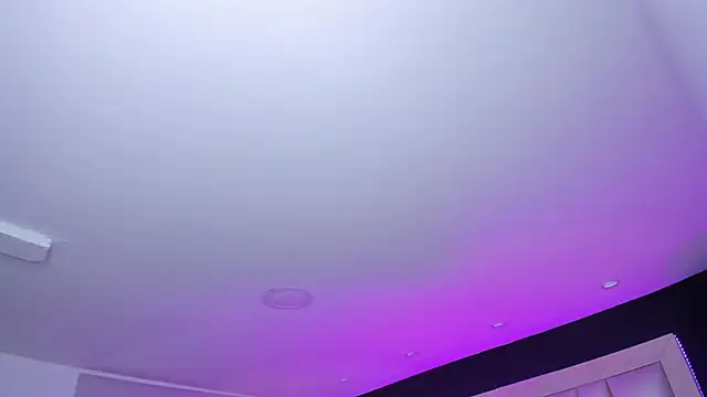 LuisaJonnes  online show from 11/25/25, 06:30