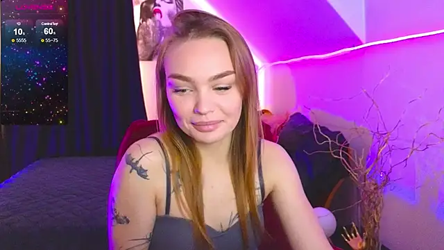 Snapshot of KitsyMoore chatting on 09/23/25, 01:36 KitsyMoore online show from 09/23/25, 01:36