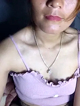 Snapshot of phuongxinhxan chatting on 09/30/25, 11:48 phuongxinhxan online show from 09/30/25, 11:48