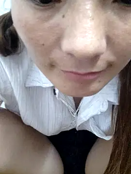 Snapshot of phuongxinhxan chatting on 10/05/25, 03:10 phuongxinhxan online show from 10/05/25, 03:10