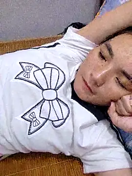 Snapshot of phuongxinhxan chatting on 10/13/25, 08:25 phuongxinhxan online show from 10/13/25, 08:25