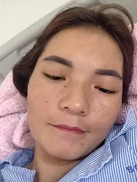 Snapshot of phuongxinhxan chatting on 10/15/25, 05:51 phuongxinhxan online show from 10/15/25, 05:51