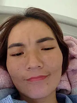 Snapshot of phuongxinhxan chatting on 10/16/25, 04:57 phuongxinhxan online show from 10/16/25, 04:57