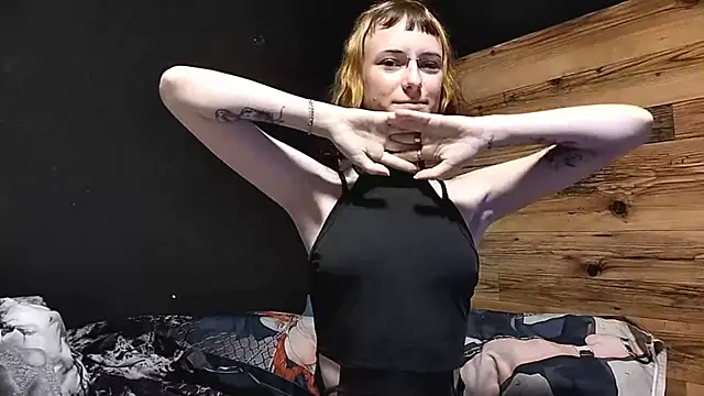 JenaeRadloff online show from 10/20/25, 04:24