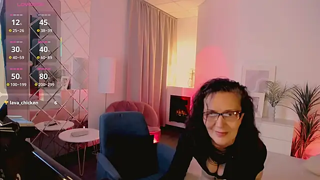 Snapshot of Irene_Marlow chatting on 09/24/25, 05:44 Irene Marlow online show from 09/24/25, 05:44