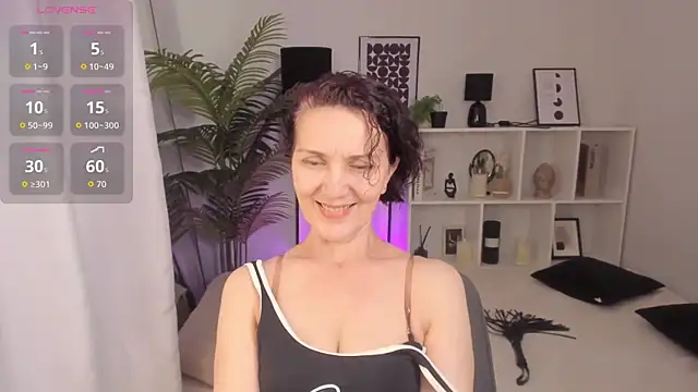 Irene Marlow online show from 06/05/26, 07:47