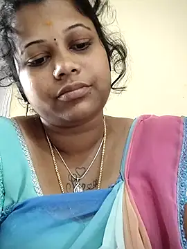 sweetqueen143 online show from 10/17/25, 05:32