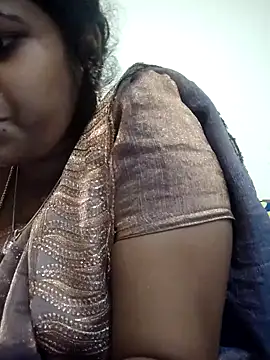 sweetqueen143 online show from 10/22/25, 02:23