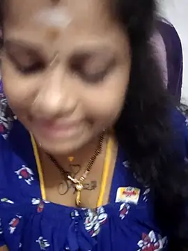 sweetqueen143 online show from 06/11/26, 10:19