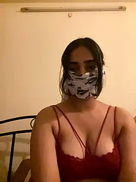 COCO LOVE18 online show from 09/18/25, 07:16