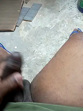 preto3561 online show from 10/23/25, 03:11