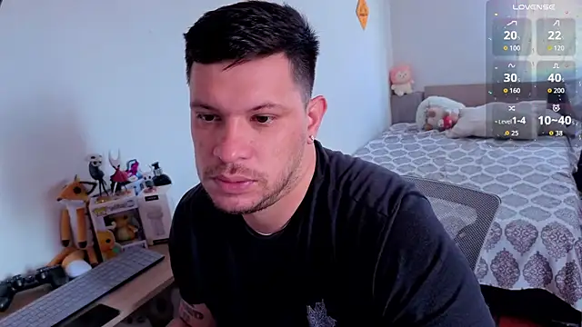 Snapshot of ryden_01 chatting on 10/05/25, 02:26 ryden 01 online show from 10/05/25, 02:26