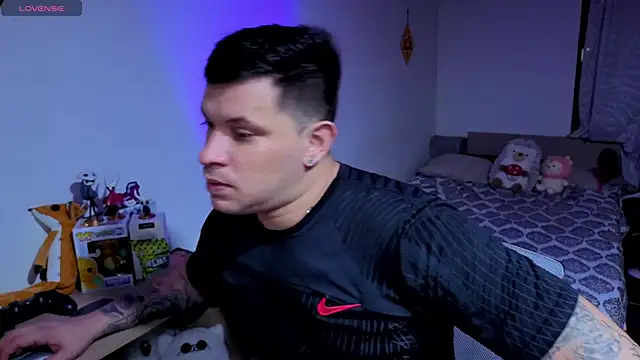 Snapshot of ryden_01 chatting on 10/07/25, 03:36 ryden 01 online show from 10/07/25, 03:36