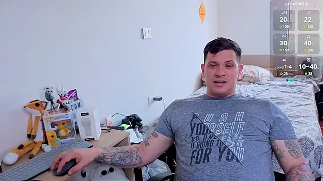 Snapshot of ryden_01 chatting on 10/08/25, 04:37 ryden 01 online show from 10/08/25, 04:37