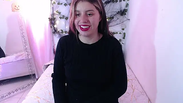 Snapshot of kamillew chatting on 10/23/25, 06:17 kamillew online show from 10/23/25, 06:17