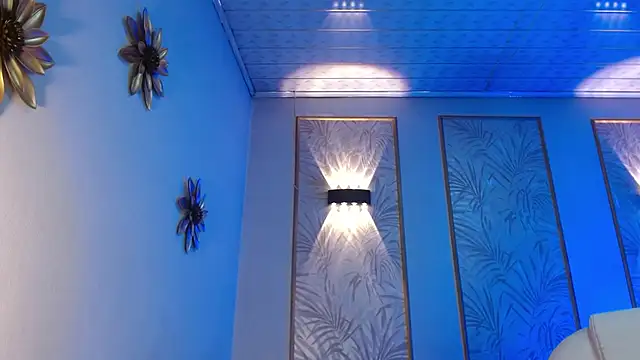 LunaaGrey  online show from 10/20/25, 03:40