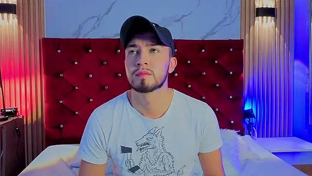 Snapshot of Prince-Dalton chatting on 10/13/25, 08:20 Prince-Dalton online show from 10/13/25, 08:20