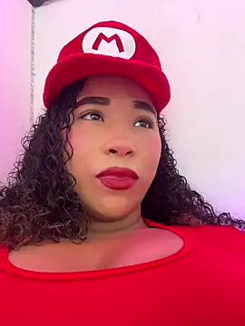 Snapshot of becca_wilsson chatting on 10/31/25, 08:48 becca wilsson online show from 10/31/25, 08:48