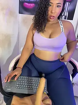 becca wilsson online show from 05/14/26, 06:47