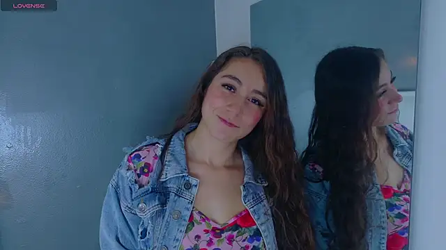 MyApril   online show from 11/06/25, 11:22