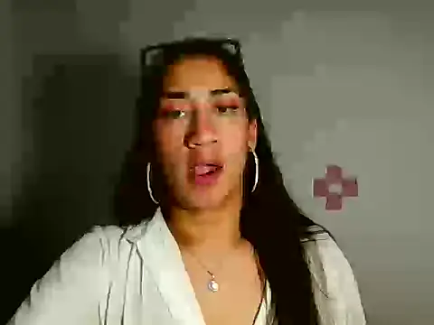 Snapshot of Miia__strog chatting on 09/30/25, 06:24 Miia  strog online show from 09/30/25, 06:24