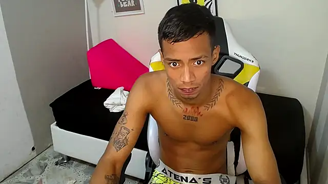 Nando coll online show from 11/15/25, 12:02