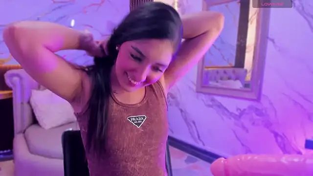 MIA RUSSELL  online show from 09/24/25, 08:34