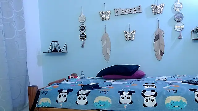 Snapshot of evannesanicol08 chatting on 10/08/25, 02:25 evannesanicol08 online show from 10/08/25, 02:25