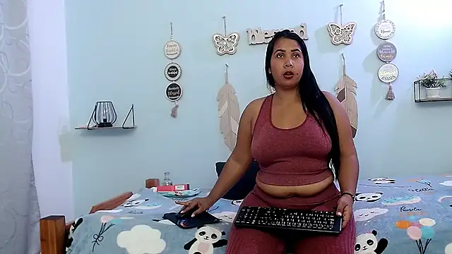 Snapshot of evannesanicol08 chatting on 10/11/25, 02:48 evannesanicol08 online show from 10/11/25, 02:48