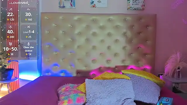 Snapshot of _jade_01 chatting on 11/20/25, 12:38 jade 01 online show from 11/20/25, 12:38